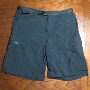 Men’s Columbia Omni-Shade Shorts Size 36w